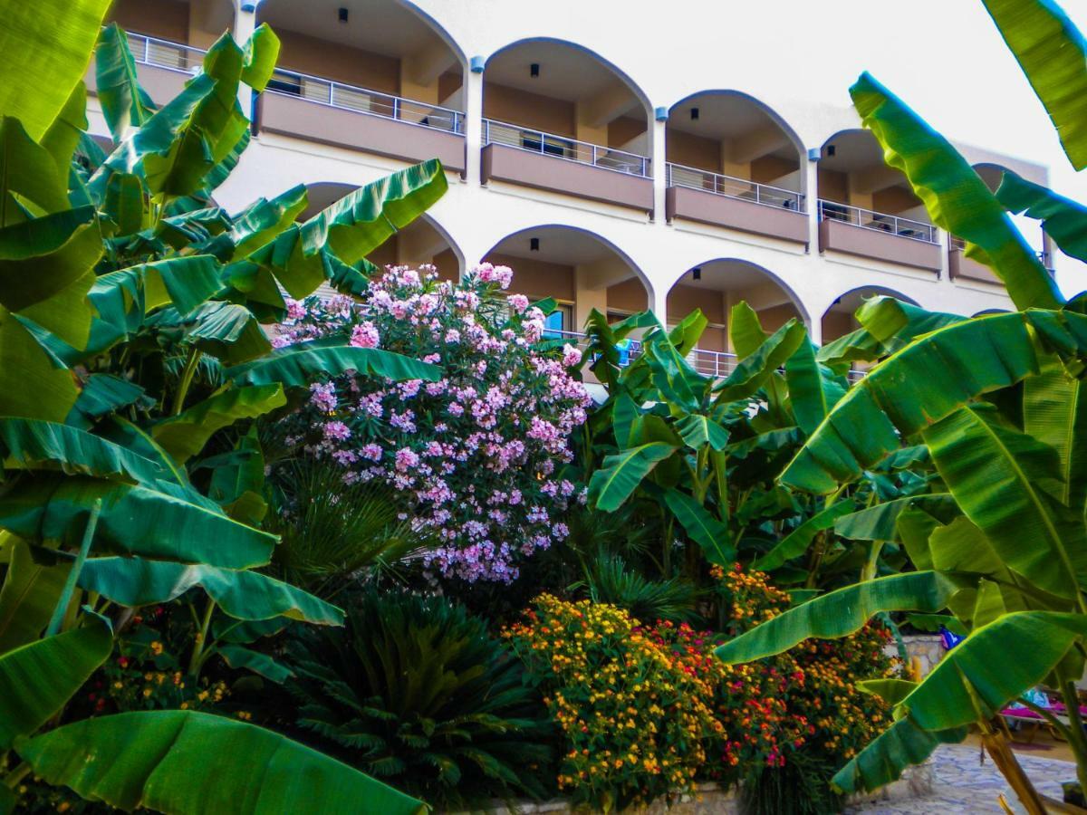 Paradise Lost Hotel-Apartments Tolo Ngoại thất bức ảnh